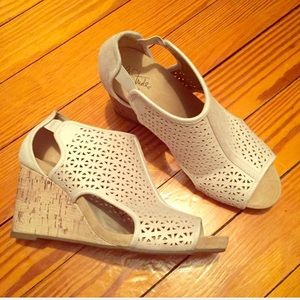 Life Stride laser cut peep toe wedges